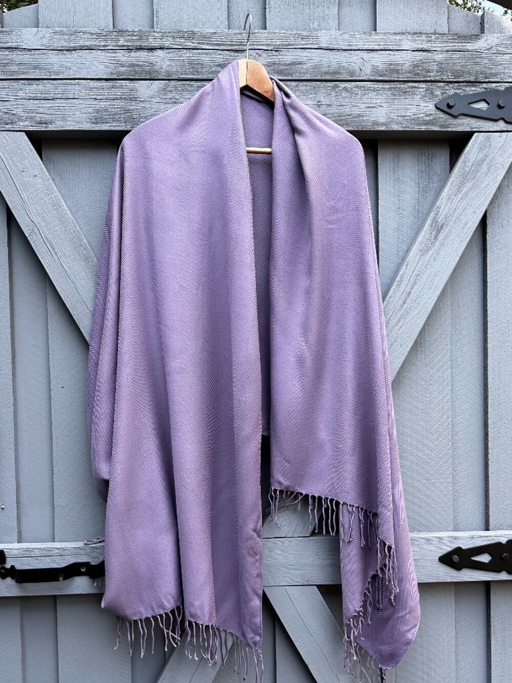 Made in Italy Casual Corner Lavender Wrap Shawl Herringbone Fringe 32x70
